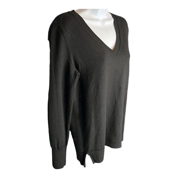 Banana Republic Women's Merino Wool V Neck Pullover Sweater Black Size Medium - Picture 2 of 8